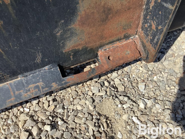 96”-skid-steer-bucket-attachment-image-11