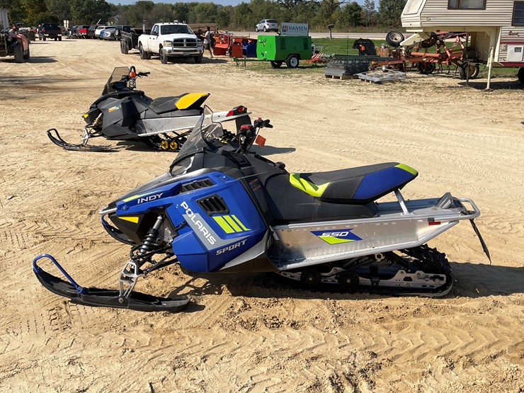 #1897-•-2024-polaris-indy-550-sport-snowmobile-(sells-with-bill-of-sale-only)-image-8