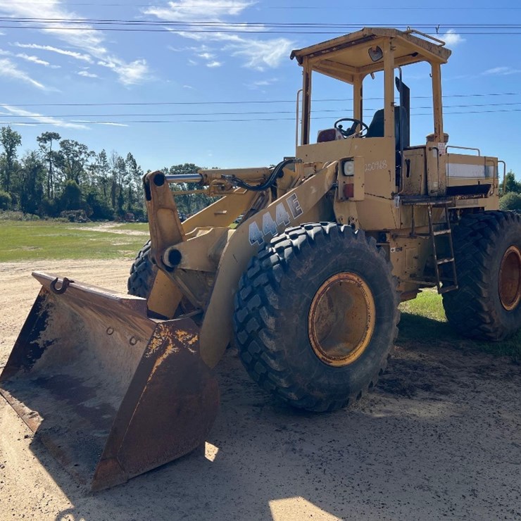 1993 DEERE 444E