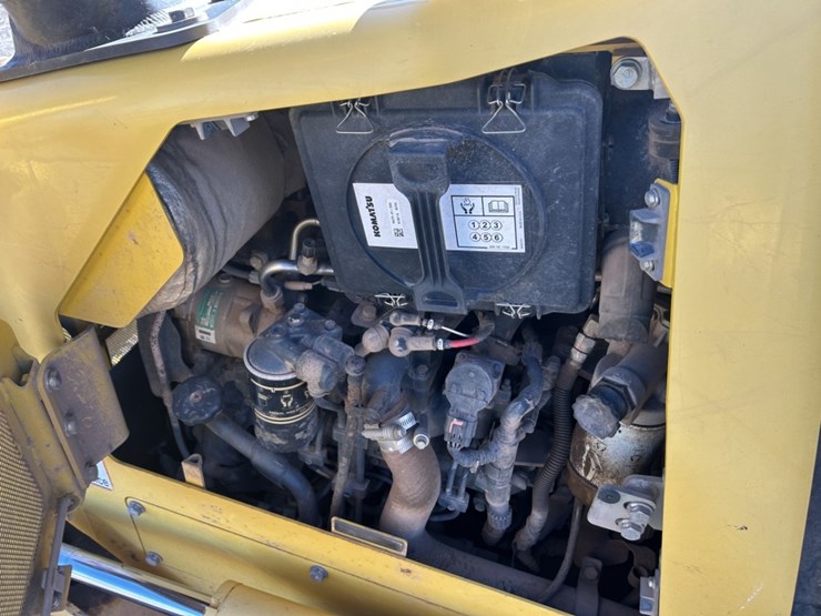 2014-komatsu-d39px-image-32