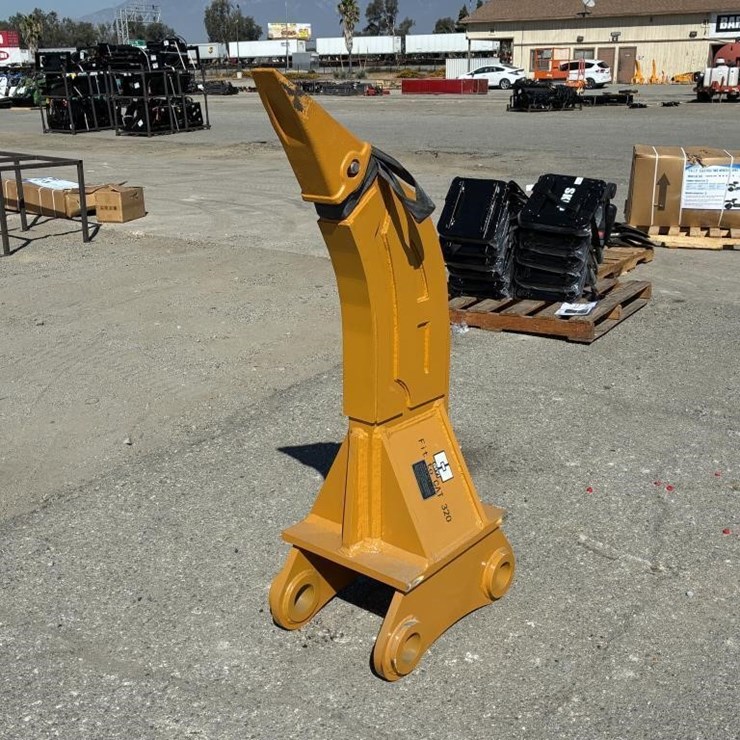 CATERPILLAR 320