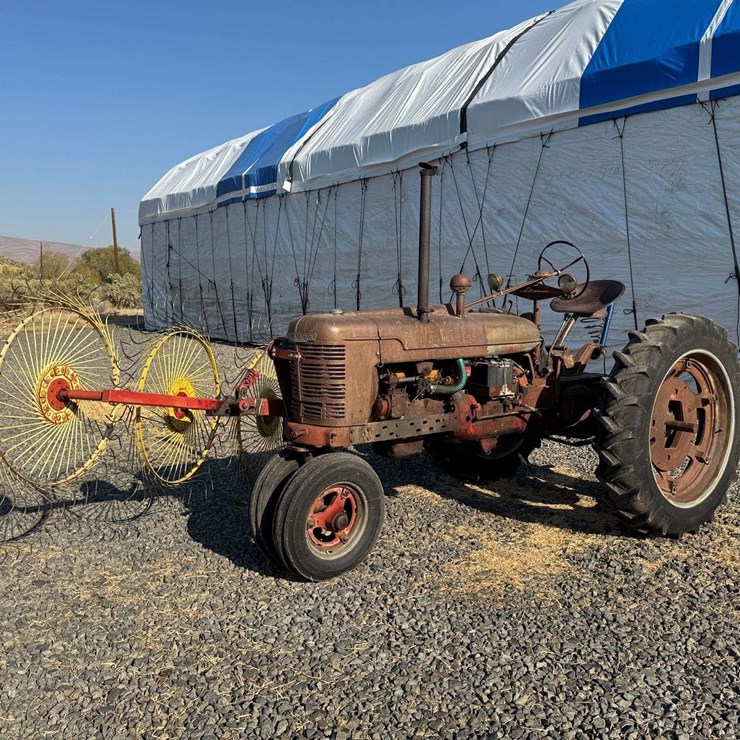 1942 Farmall Model "H" Tractor