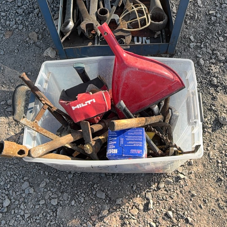 TUB OF MISCELLANEOUS TOOLS SUPPORT EQUIPMENT