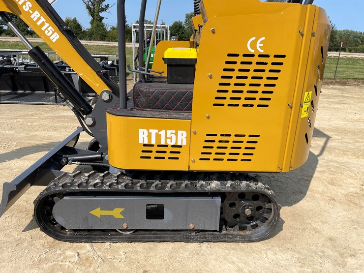 #210-•-new-rt15r-mini-excavator-image-13