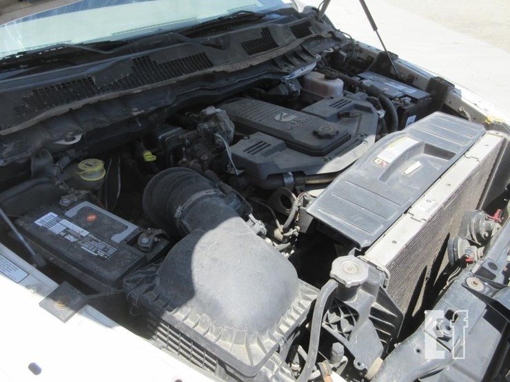2011-dodge-3500hd-image-5