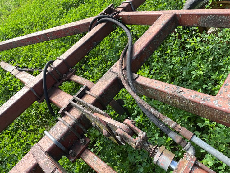 #4463-•-brady-(10)-tooth-chisel-plow-image-14