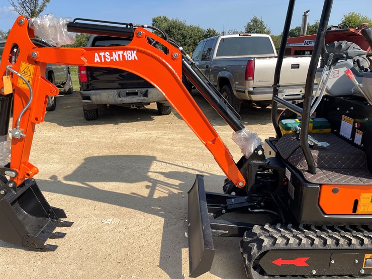 #206-•-new-nt18k-mini-excavator-image-10