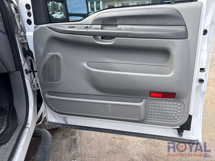 2004-ford-f250-image-30