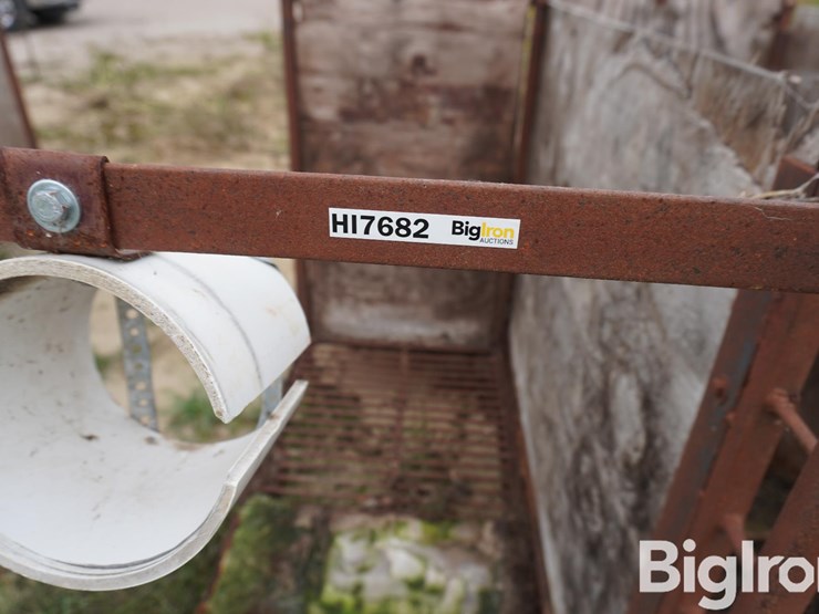 raised-calf-crates-image-19