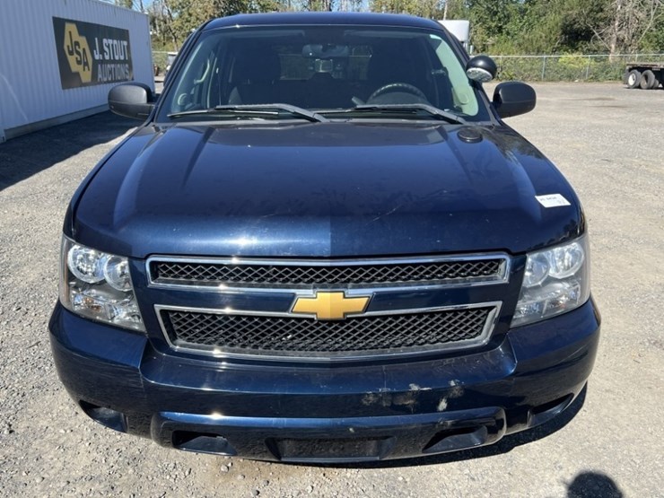 2014-chevrolet-tahoe-image-8