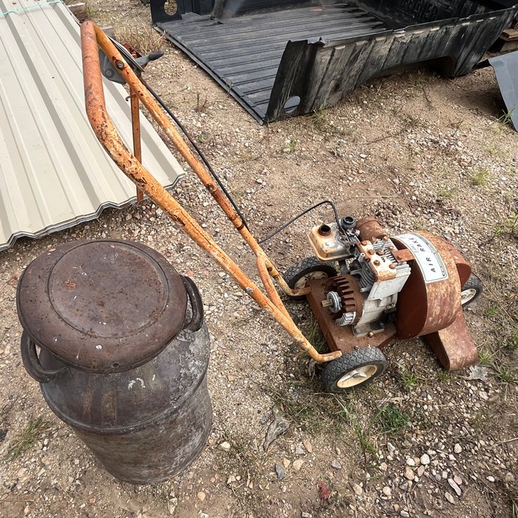 #3353 • Milk Can