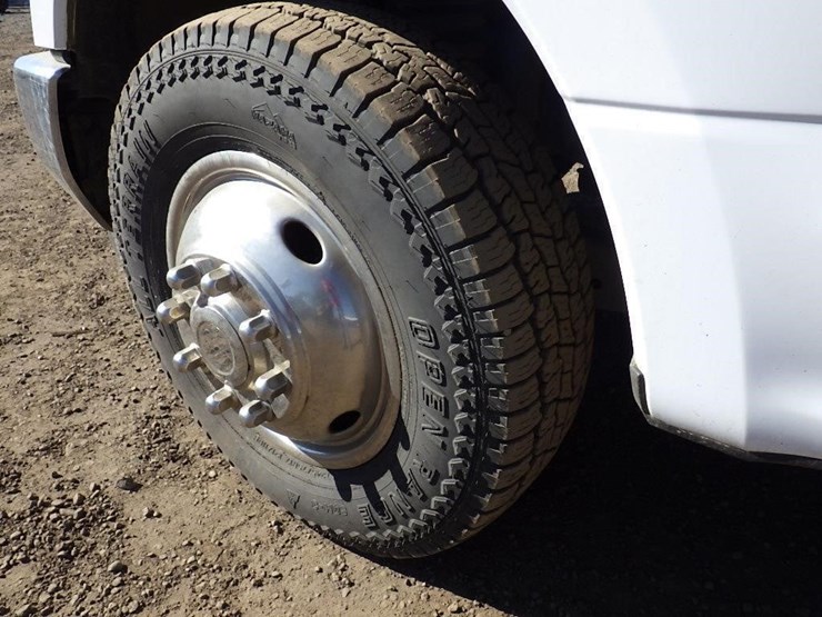 2019-ford-f350-image-13