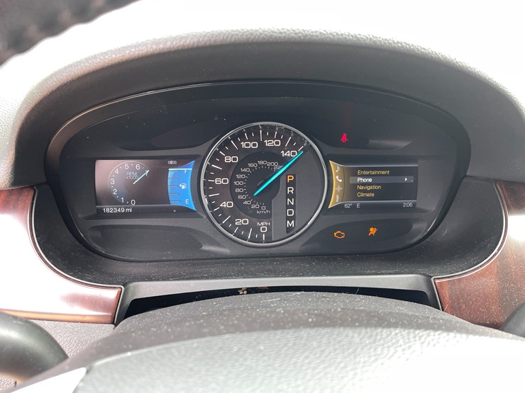 2011-ford-edge-image-65