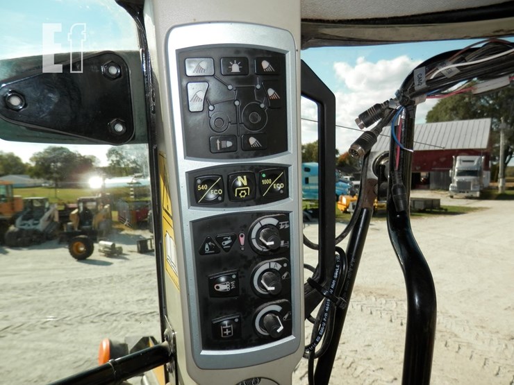 2015-massey-ferguson-8732-image-27