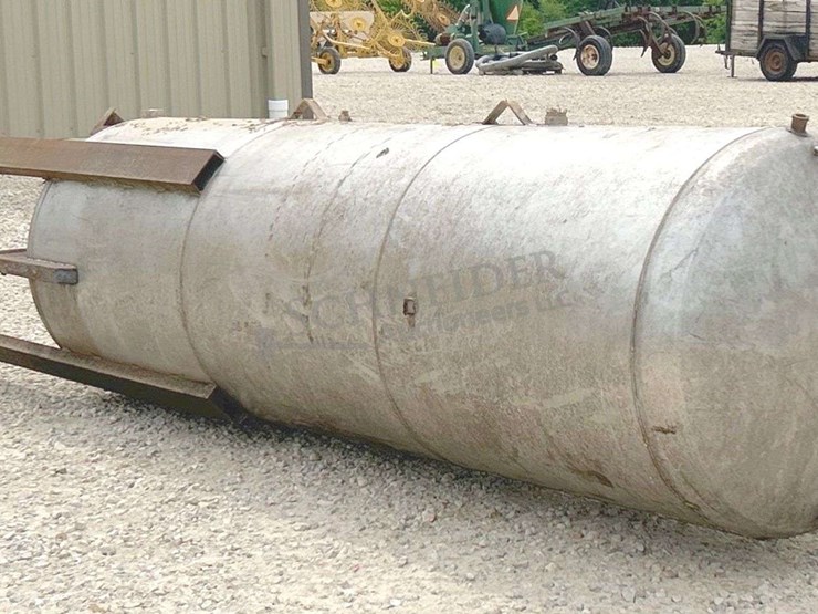 500-gallon-stainless-steel-upright-tank-w/-legs-image-1