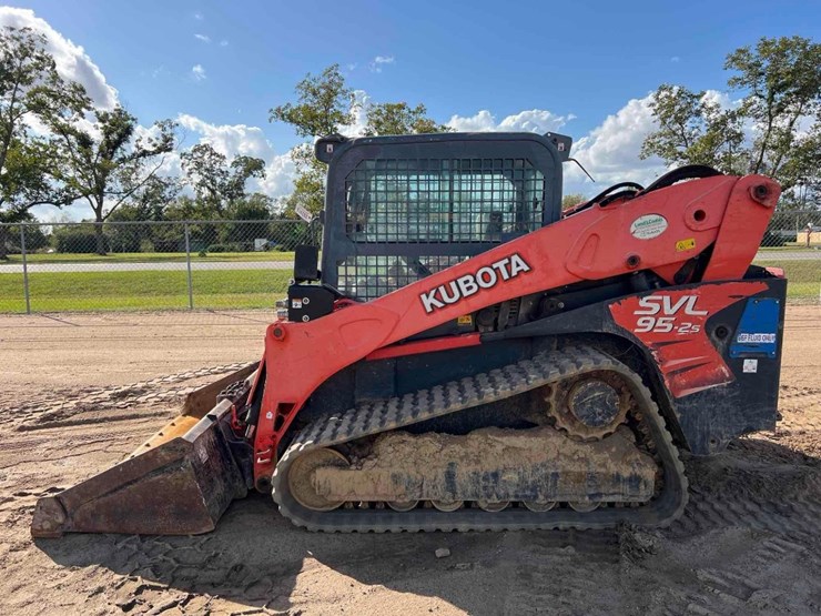 kubota-svl95-2s-image-1
