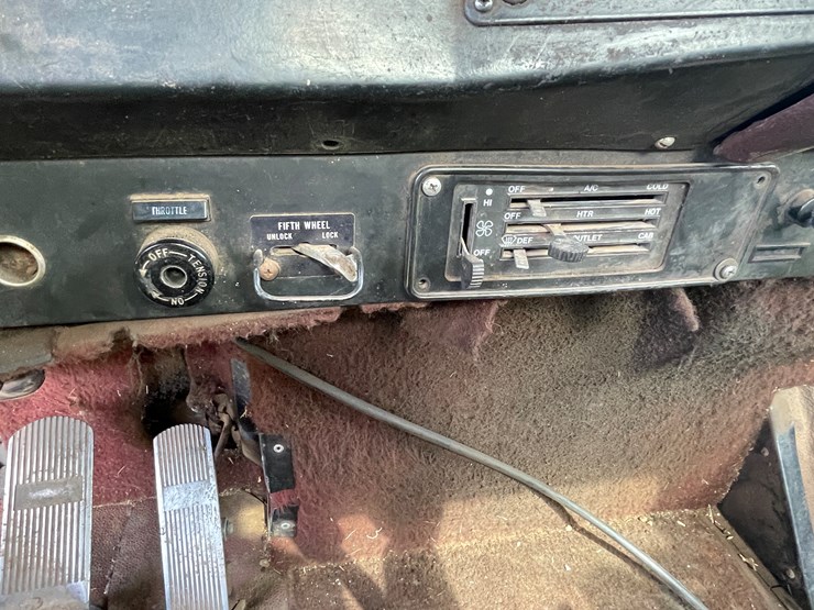 #4421-•-international-eagle-grain-truck-(no-title)-image-35