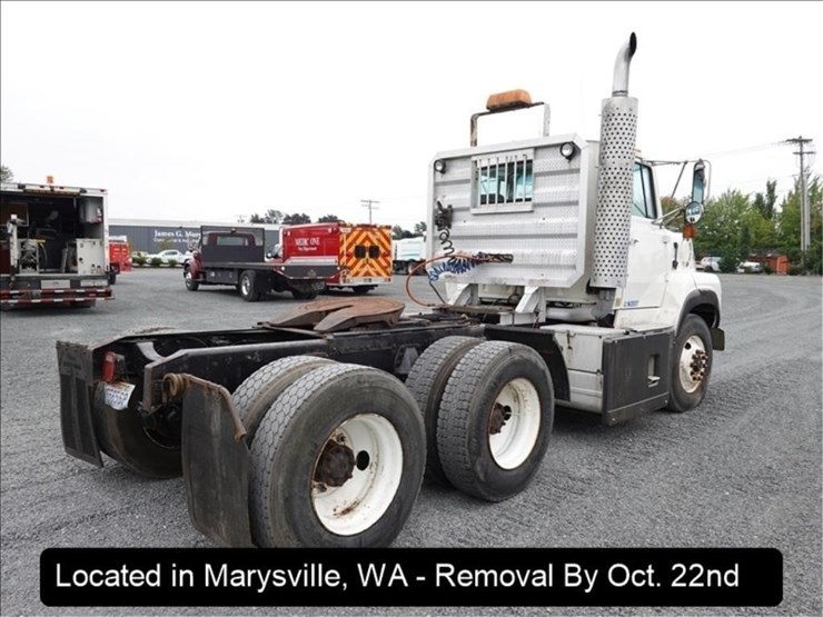 1990-ford-l9000-image-18