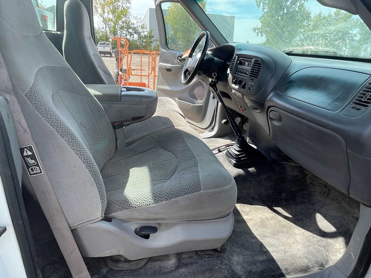 ford-f250-xl-image-59