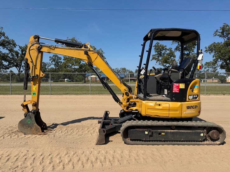 2018-caterpillar-303.5e2-cr-image-1
