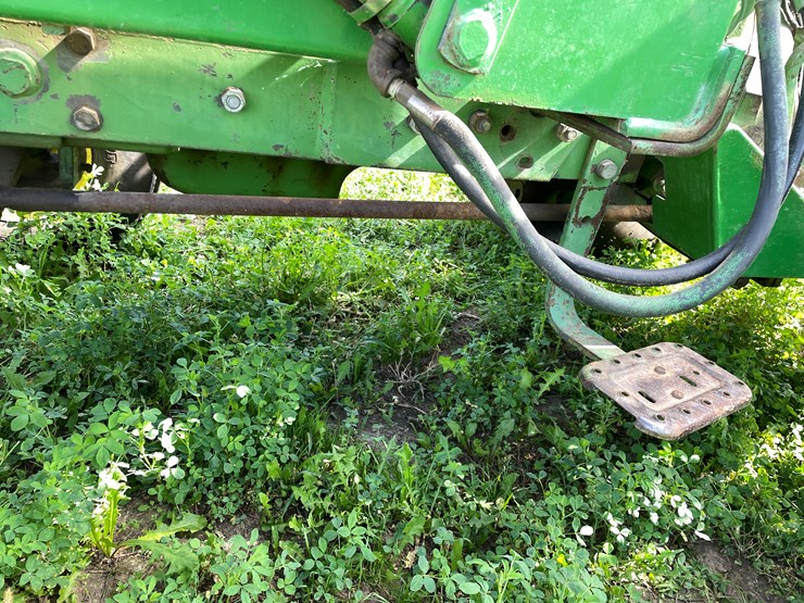 john-deere-2640-image-28