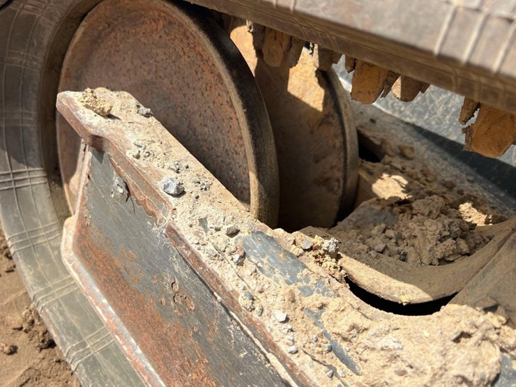 2022-bobcat-t595-image-22