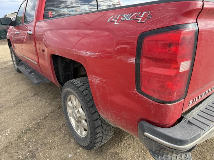 #2146-•-2015-chevrolet-silverado-2500hd-ltz-4x4-pickup-tru-image-16