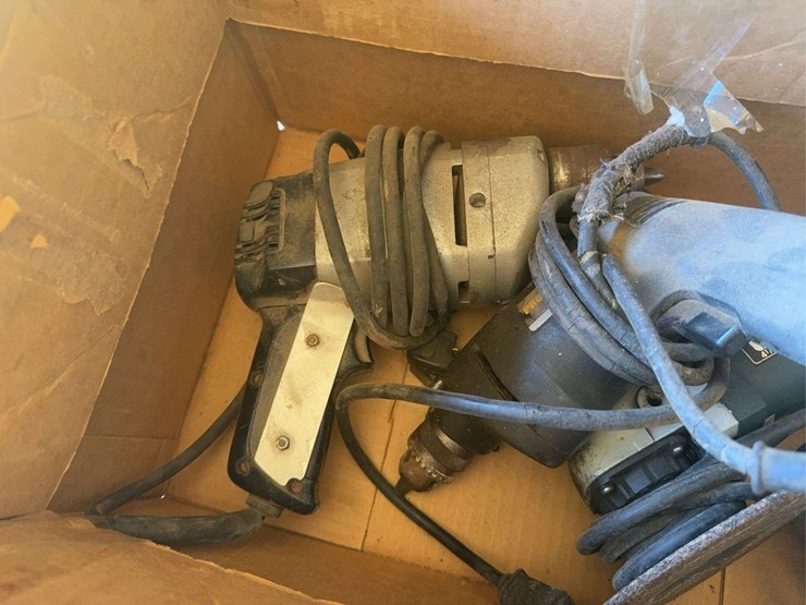 corded-tools--planer,-drills,-grinders,-router-image-9