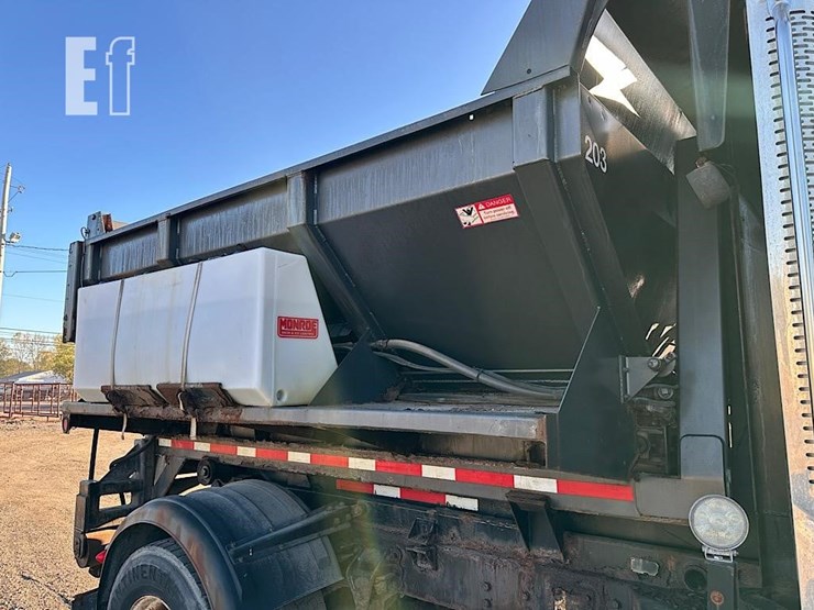 2002-sterling-l8500-image-24