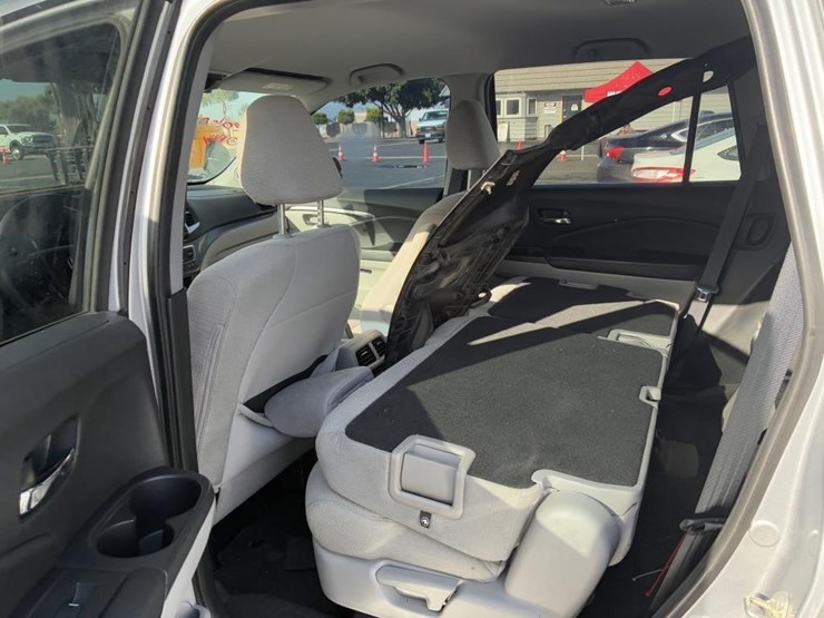 2016-honda-pilot-image-12