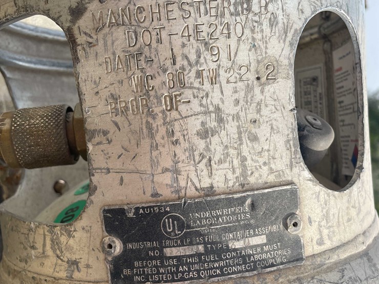 #8614-•-allis-chalmers-p50-forklift-(aps)-image-85