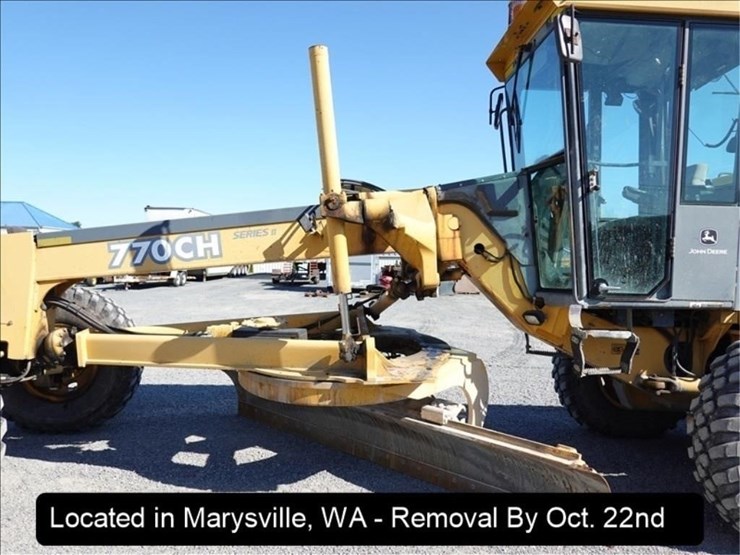 2003-deere-770ch-image-2