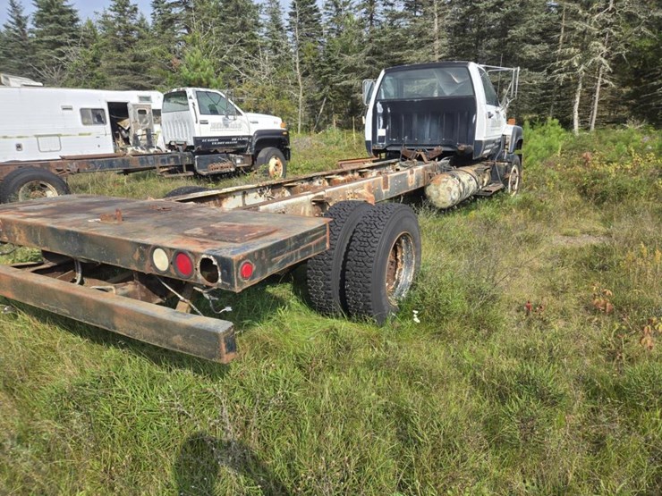 gmc-topkick-image-3