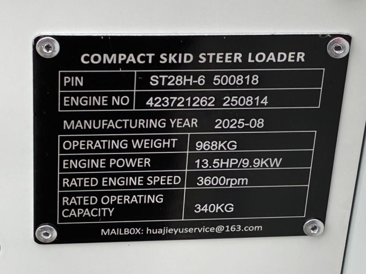 2025-bttl-st28h-6-skid-steer-track-loader-image-12