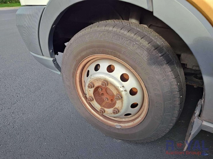 2017-ford-transit-image-41