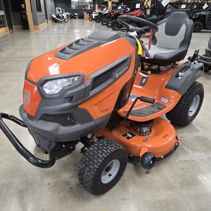 #1784 • Husqvarna TS142L Lawn Mower