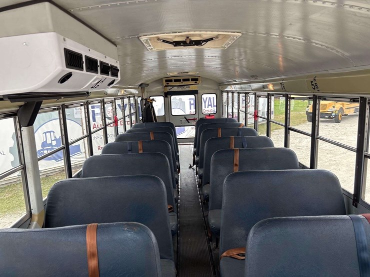 2007-ic-corporation-pb105-school-bus-image-17