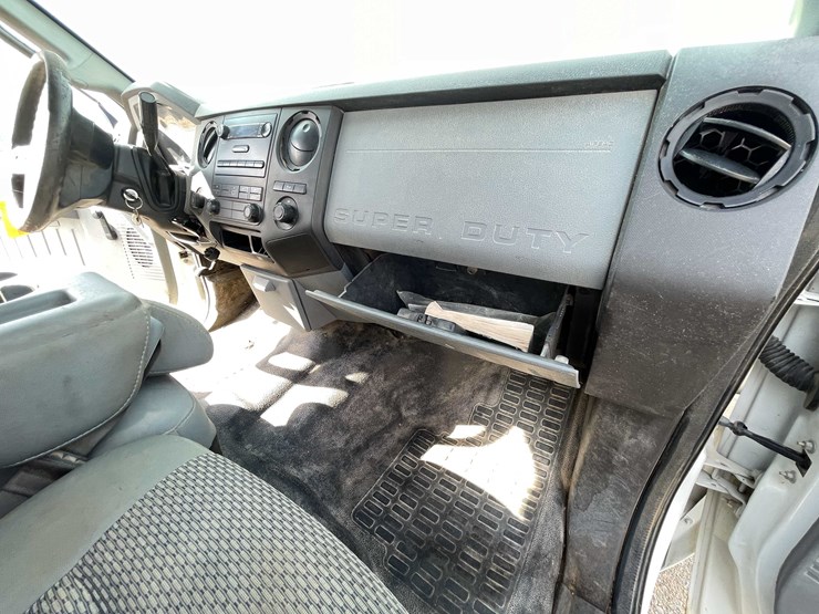 2011-ford-f250-xl-image-55