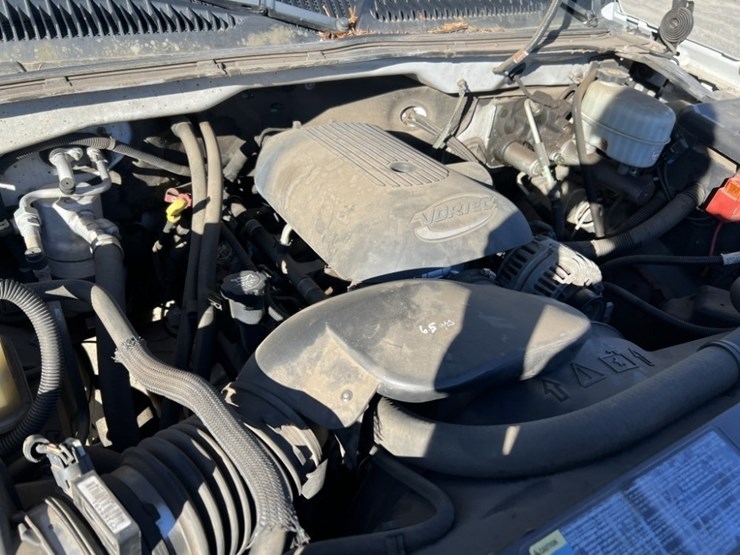 2006-chevrolet-silverado-3500-image-11