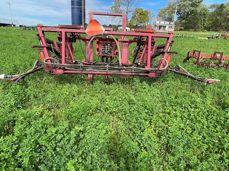 #4427-•-boom-sprayer-image-4
