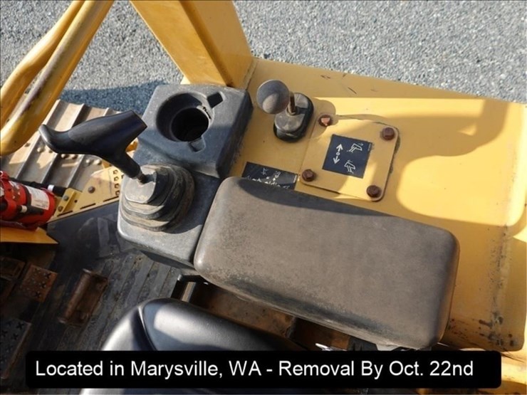 2007-caterpillar-d4g-xl-image-8