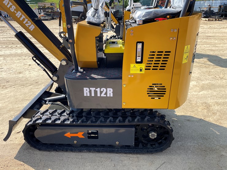 #208-•-new-rt12r-mini-excavator-image-13