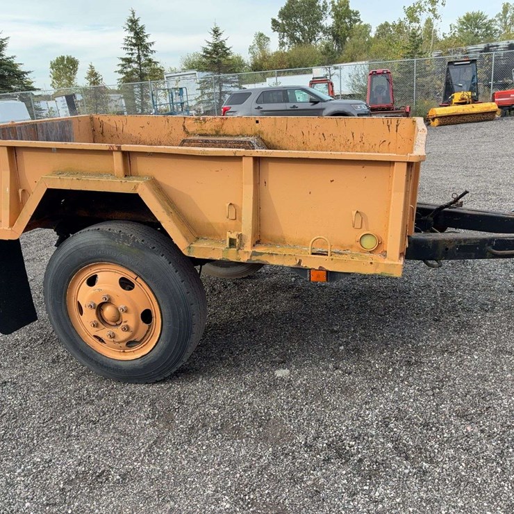 Military utility trailer 8ft long