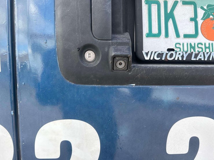 2019-chevrolet-express-2500-cargo-van-image-22