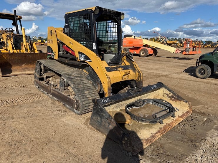 2005-caterpillar-267b-image-8