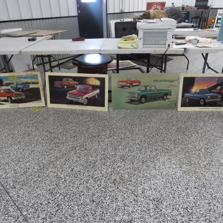 1976-1977 Chevrolet Squarebody Pickup Litho Truck Pictures