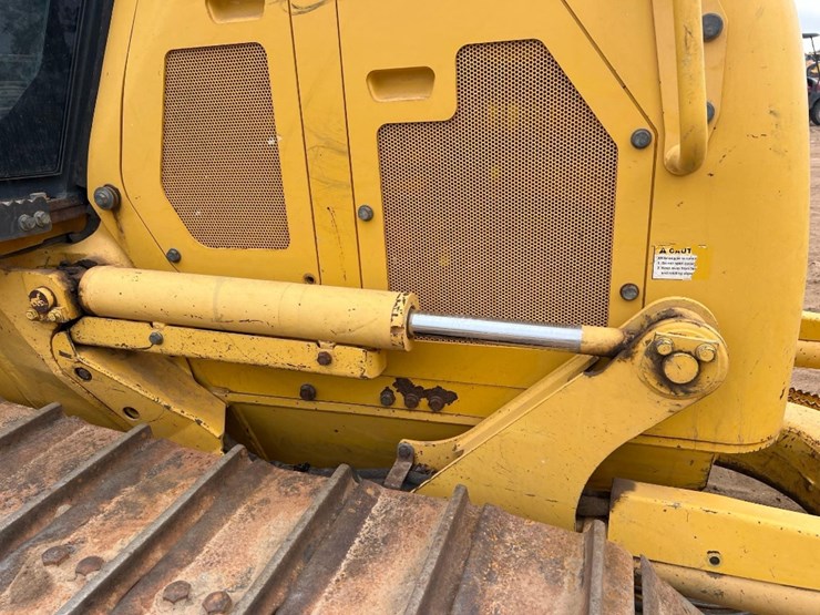 2017-komatsu-d39px-24-image-17