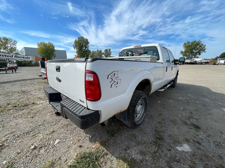 2011-ford-f250-xl-image-5