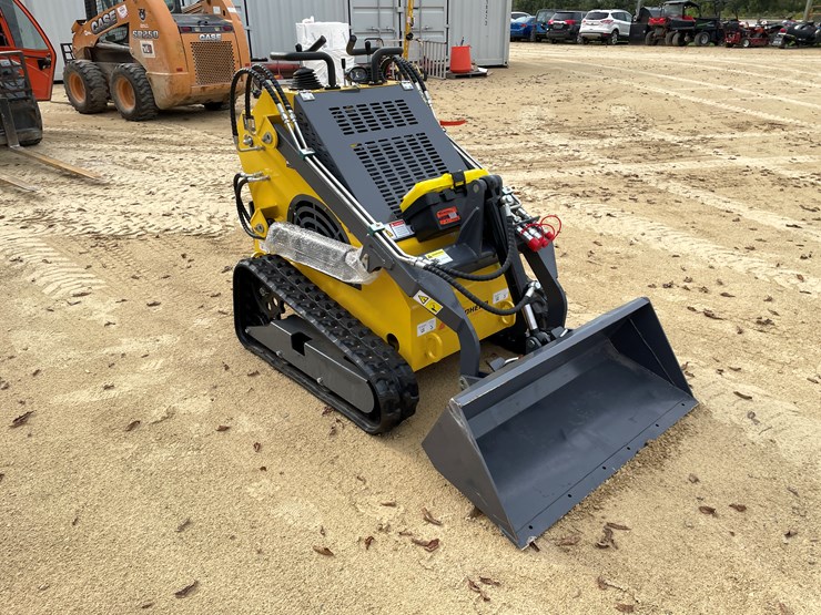 #214-•-new-landhonor-ride-on-skid-steer-loader-image-3