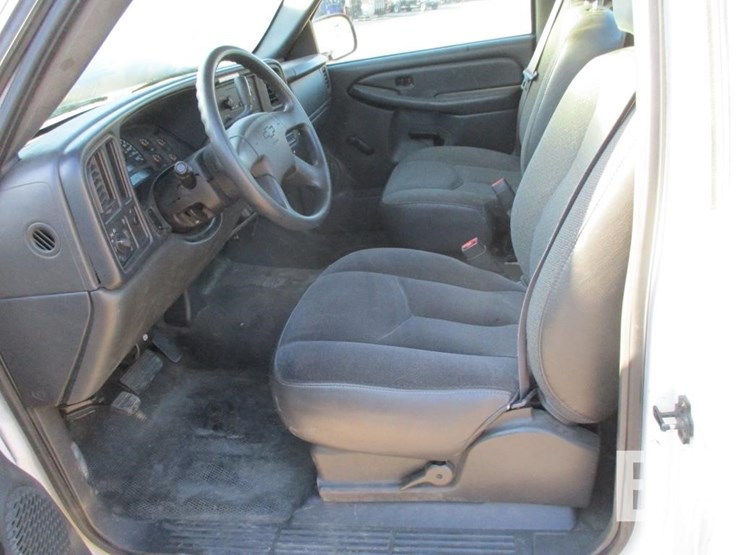 2003-chevrolet-2500-image-7